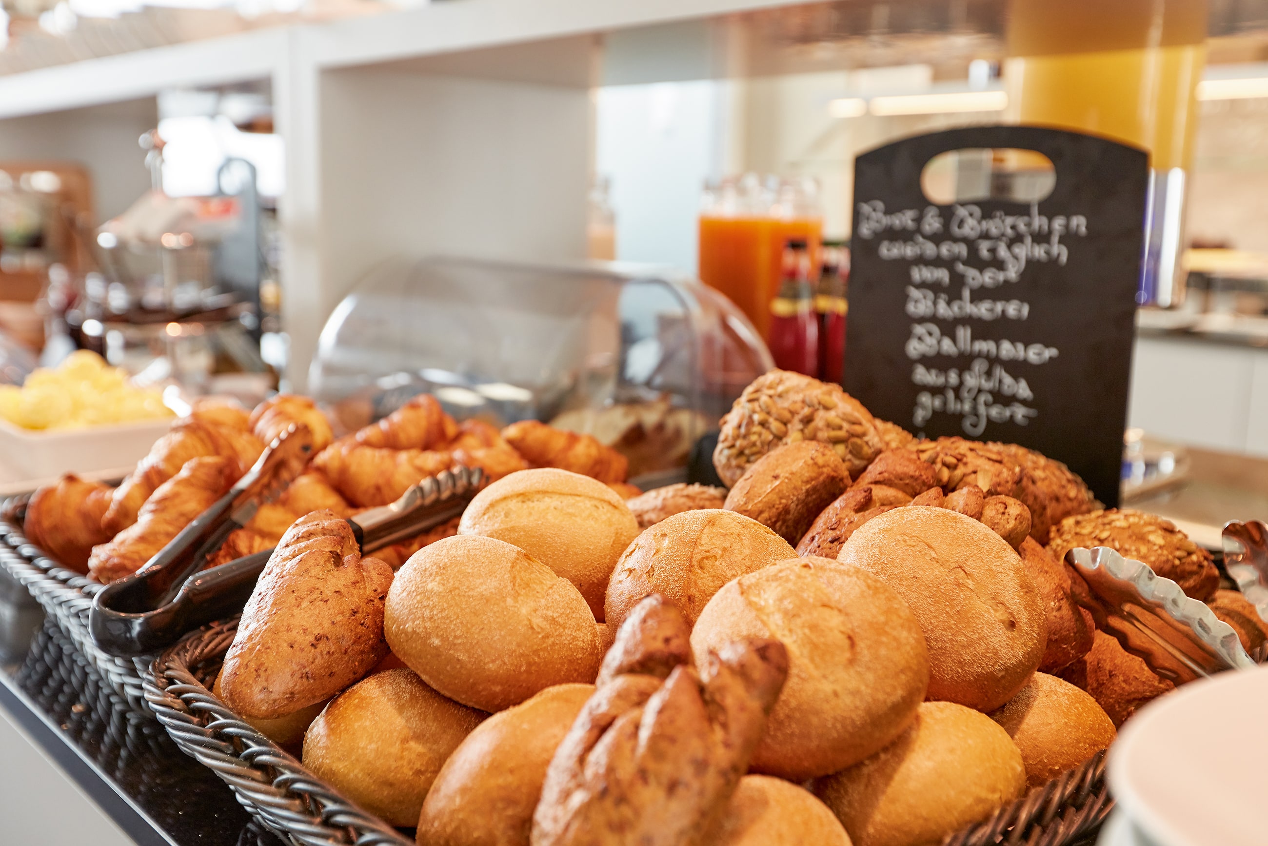德国人的酸菜和香肠 (香肠德国美食)
