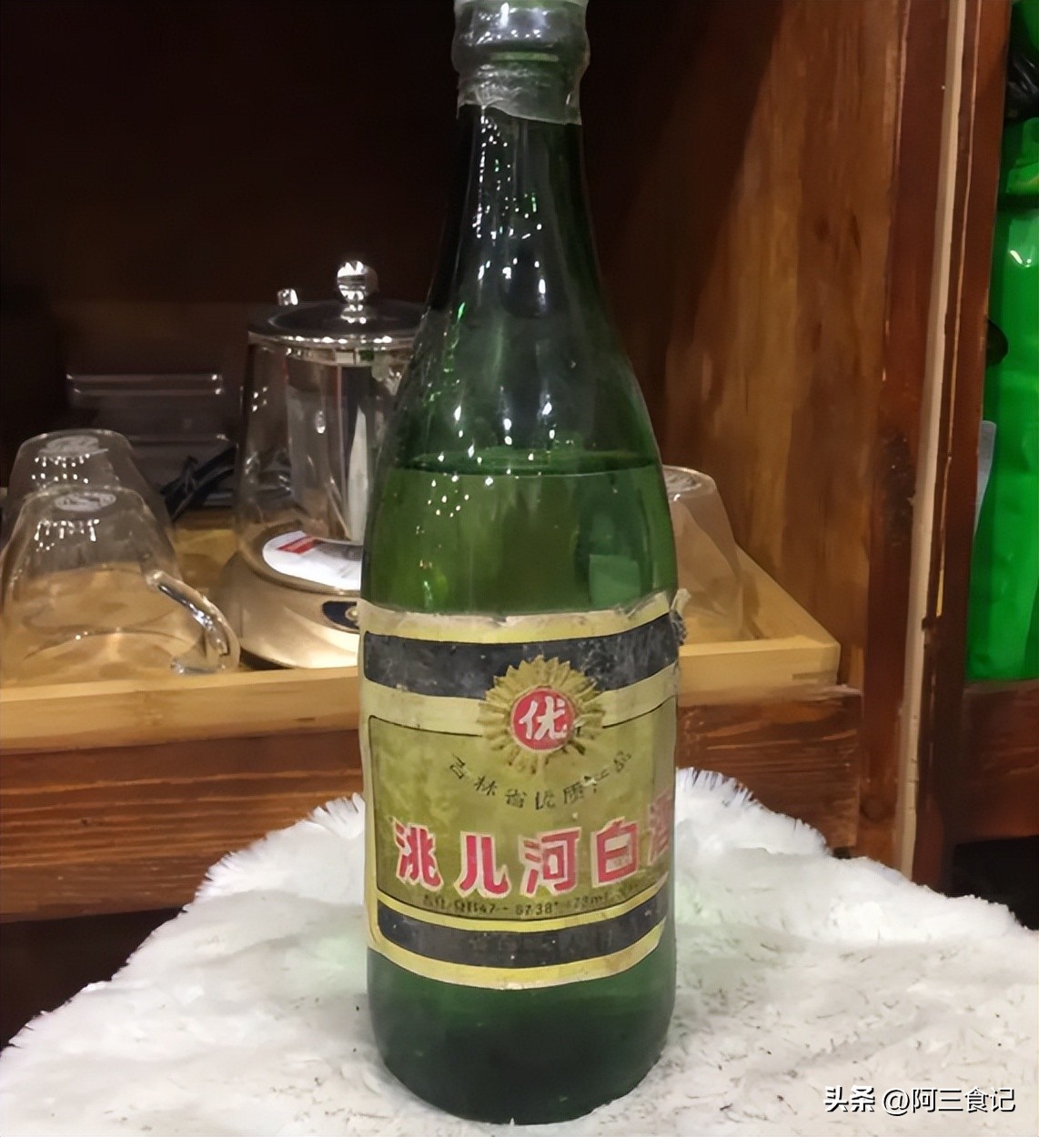 老村长最好喝的酒是哪款,老村长酒和茅台比