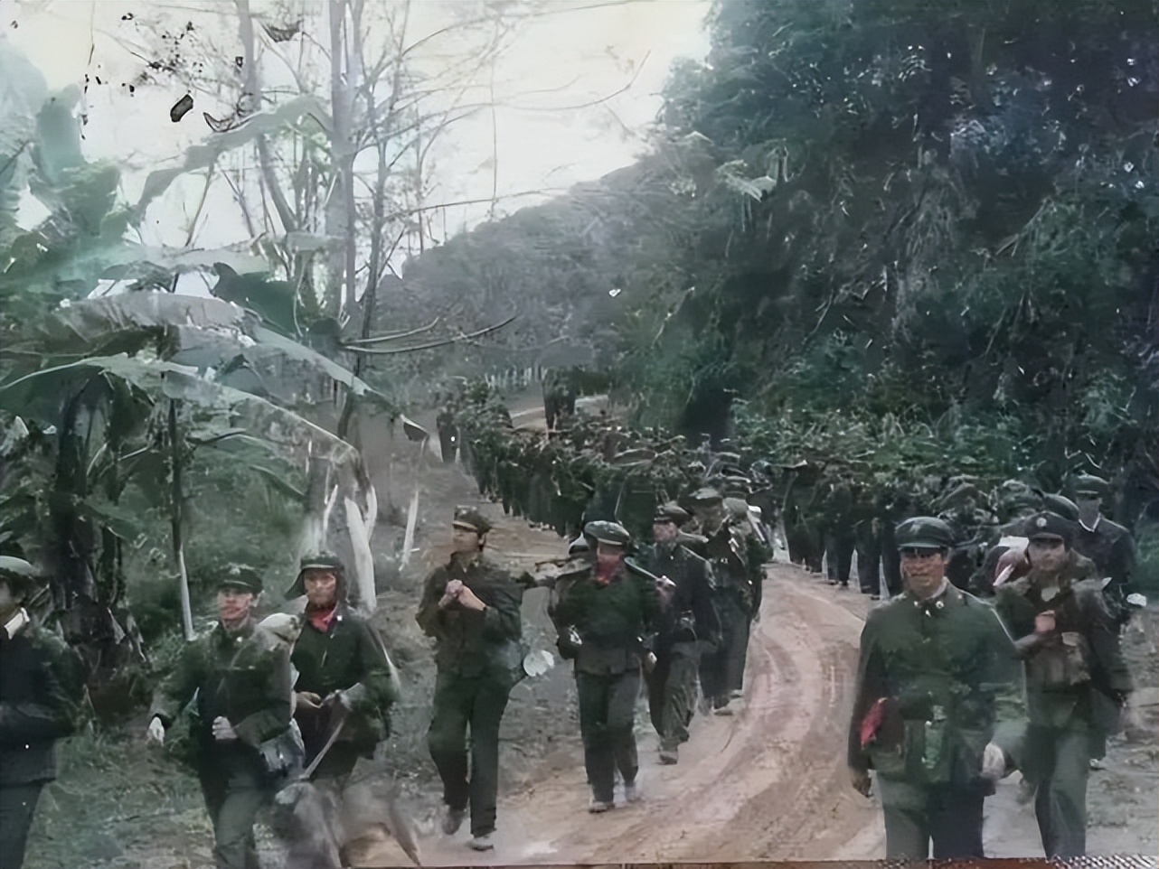 7发*弹子**，6天5夜，遗体被越军浇筑在水泥中