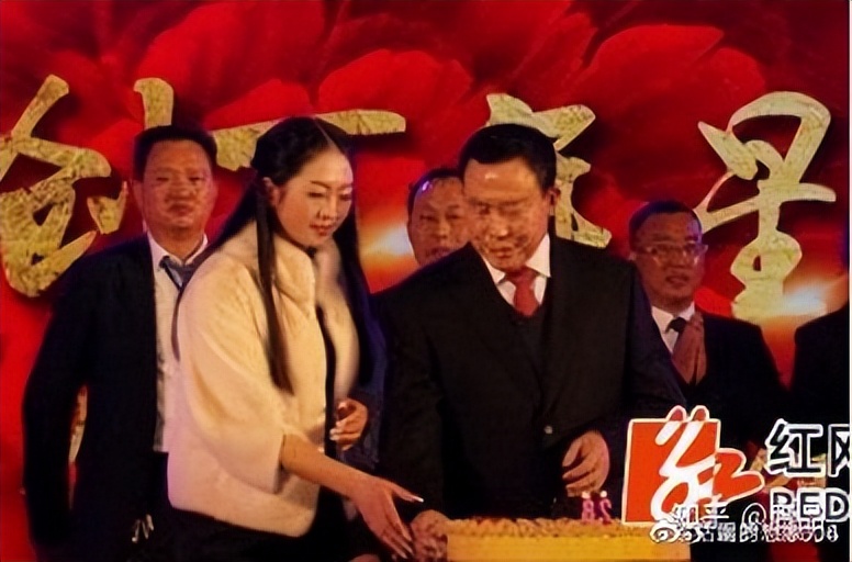 当今奇人周兴和人物传记,当今的奇人周兴和