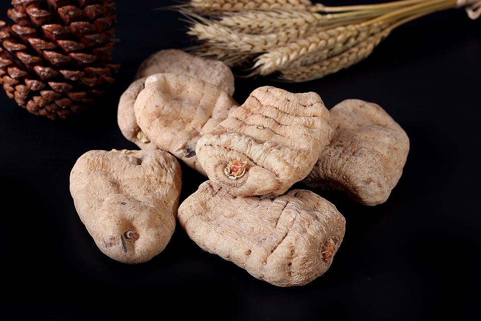 云南昭通小草坝天麻和土特产,走遍中国云南昭通市威信县