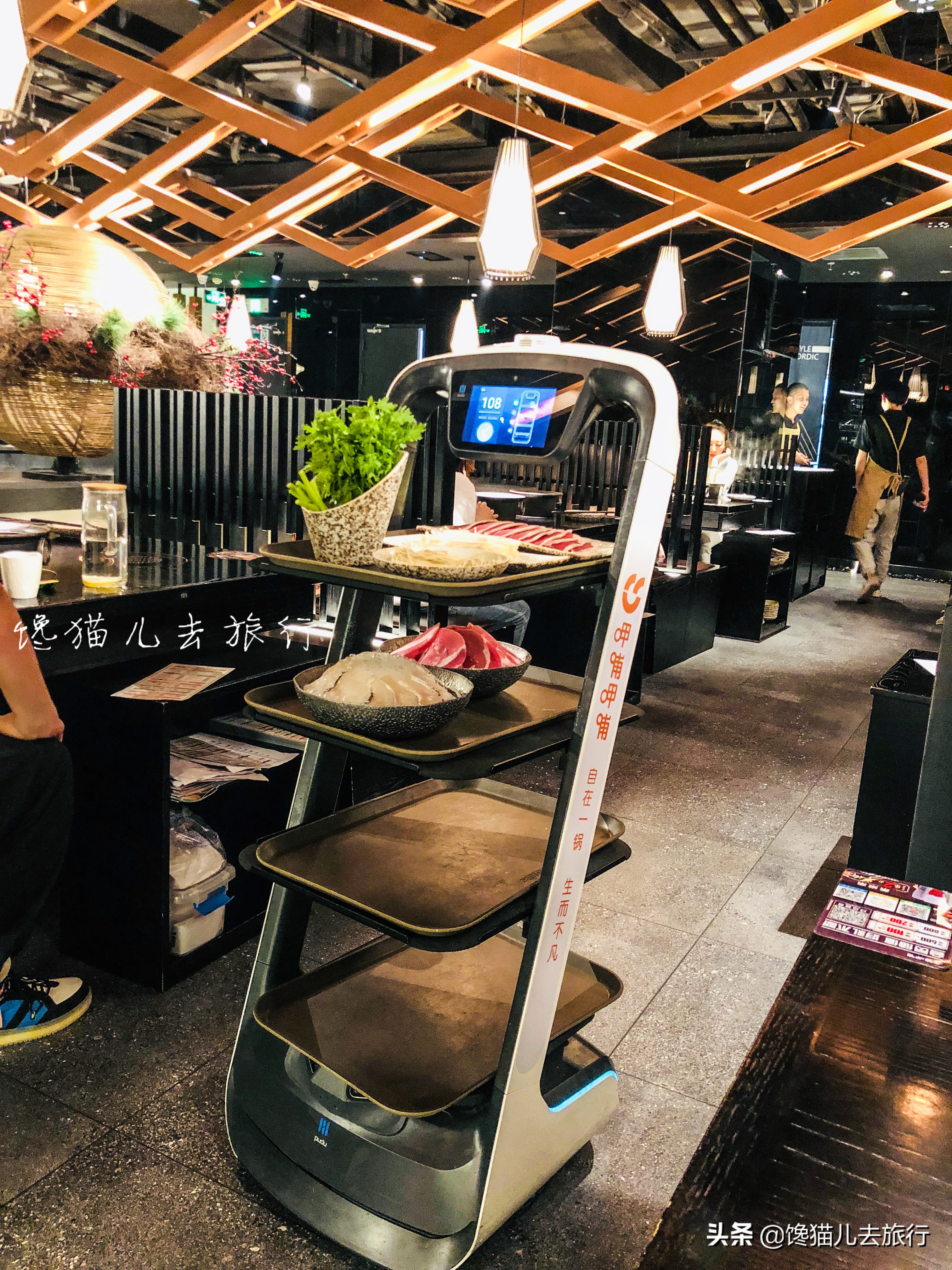 重庆的洪崖洞需要爬山吗,重庆洪崖洞需要爬山吗