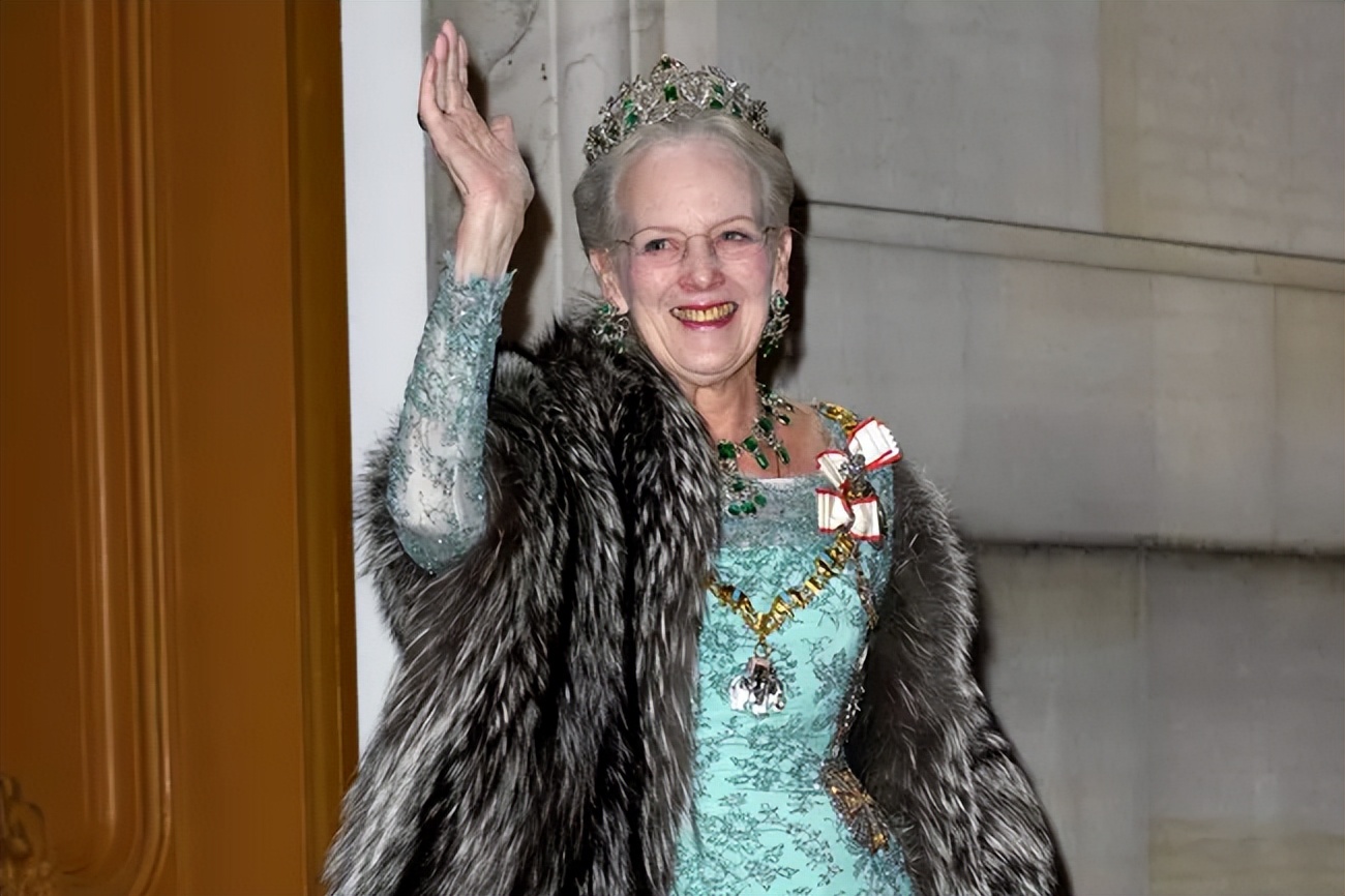 丹麦女王废除四个孙辈头衔,丹麦女王减少皇室成员