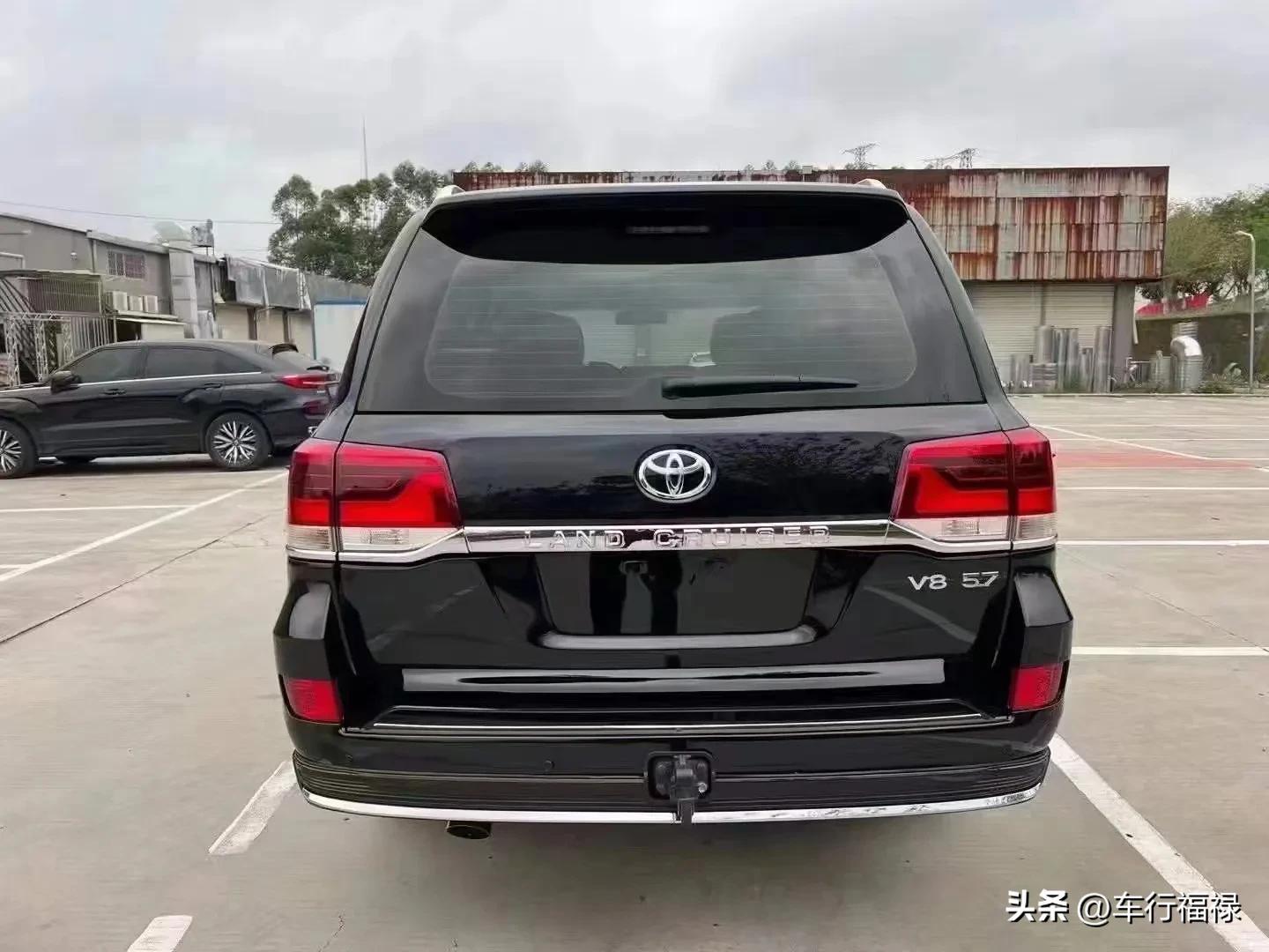 选奔驰gls还是丰田陆巡5700,陆巡4500对比奔驰gls