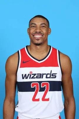 金州勇士张伯伦奥托波特受伤,张伯伦复活