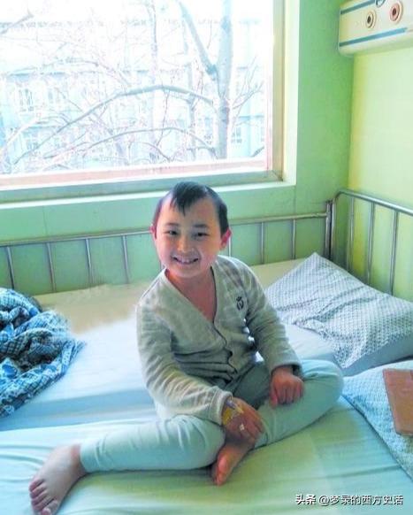 皮肤溃烂的童星,童星打促进生长激素后真实经历