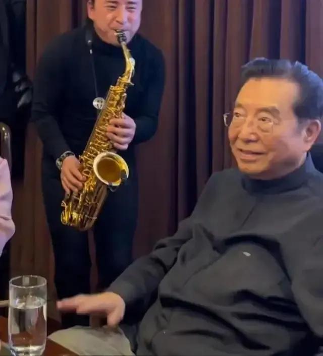 李双江收入过亿吗,李双江的养老金多少