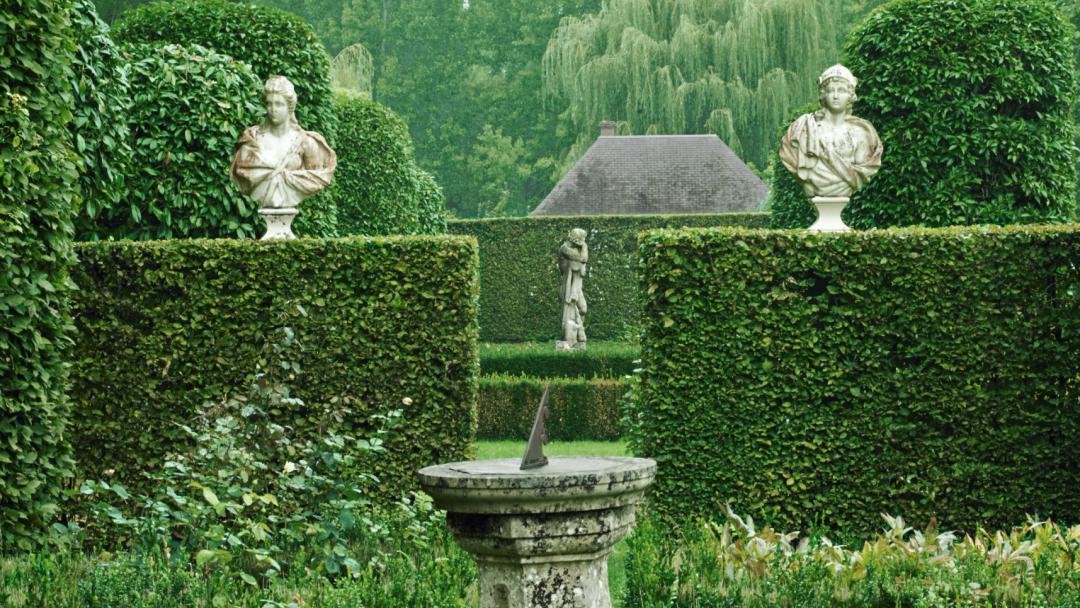 她是顶级豪门家族的千亿儿媳，一生低调，却连总统夫人都羡慕不已