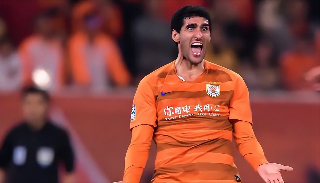 矫喆为什么离开鲁能,李金羽现在的表现