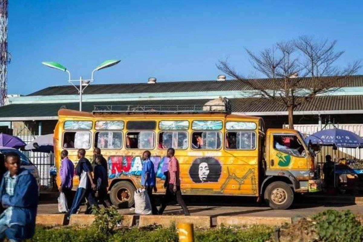 国内淘汰的旧车，为何成了非洲老铁的抢手货？