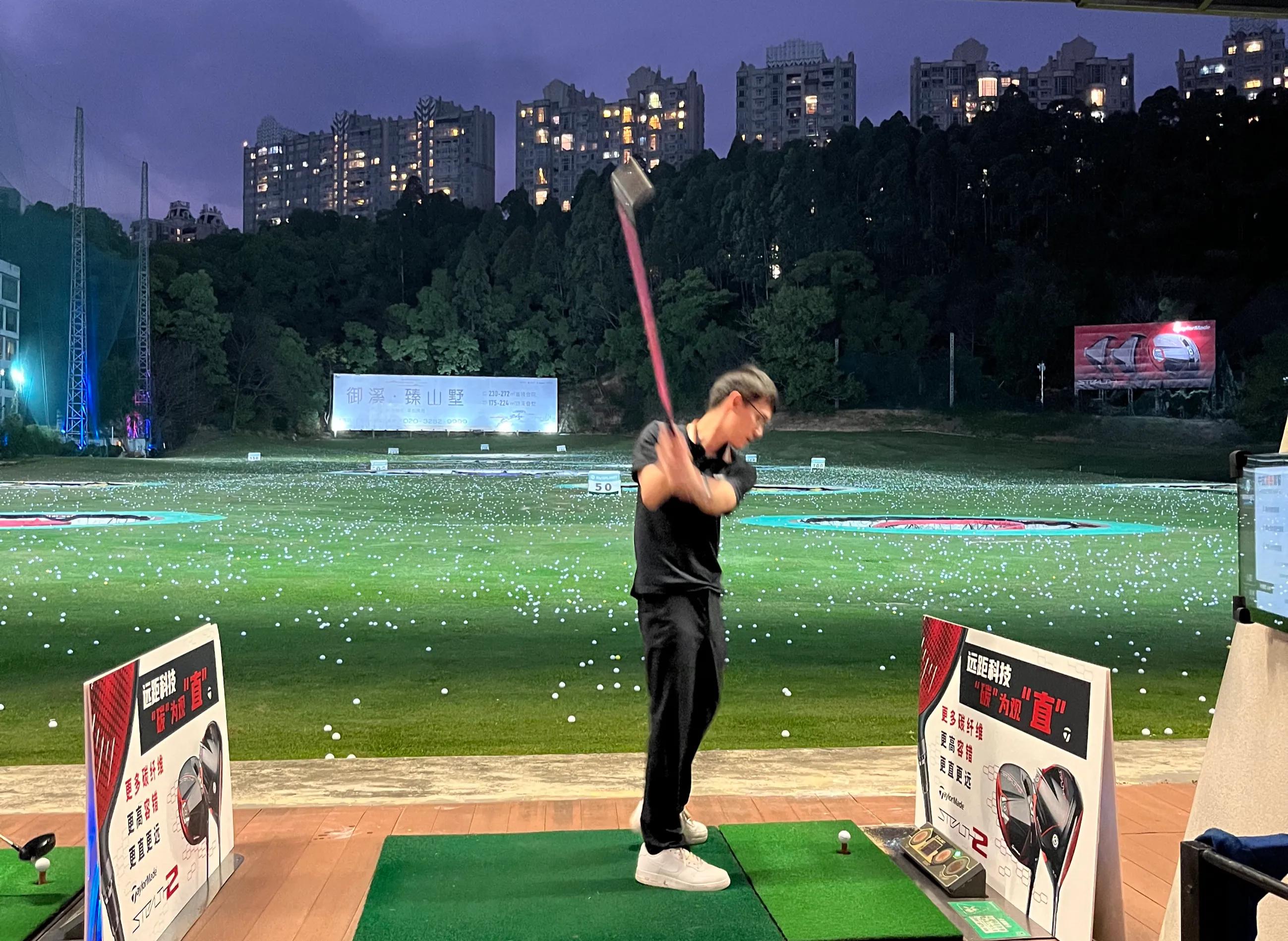 广州麓湖高尔夫球场,广州高尔夫球场打球