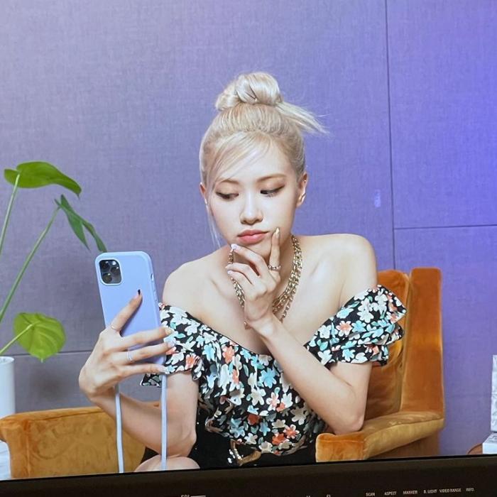 jennie最新编发,jennie同款彩带编发教程