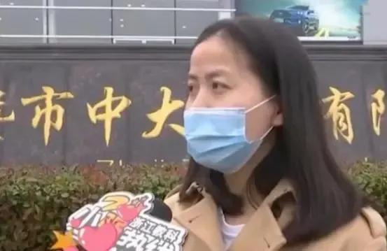 女子买车销售发了个短信分手了,买车因为女销售短信导致分手