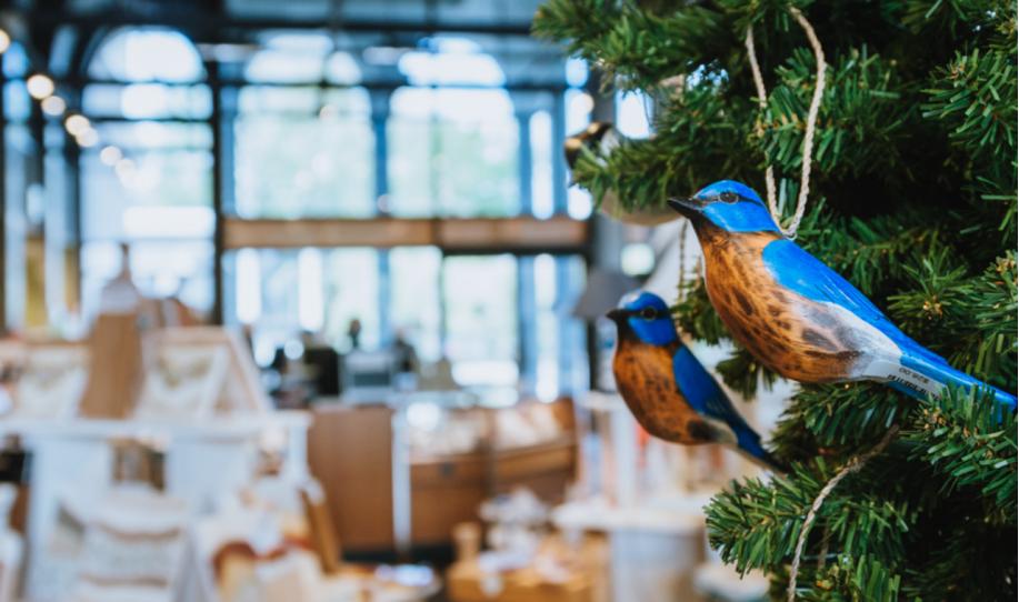 暑假哪里适合旅游买纪念品,去武汉回来带什么纪念品