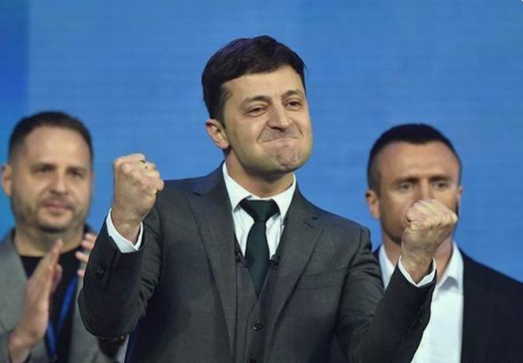 喜剧演员、B级片男主、足球先生，这些明星一不小心成了一国总统