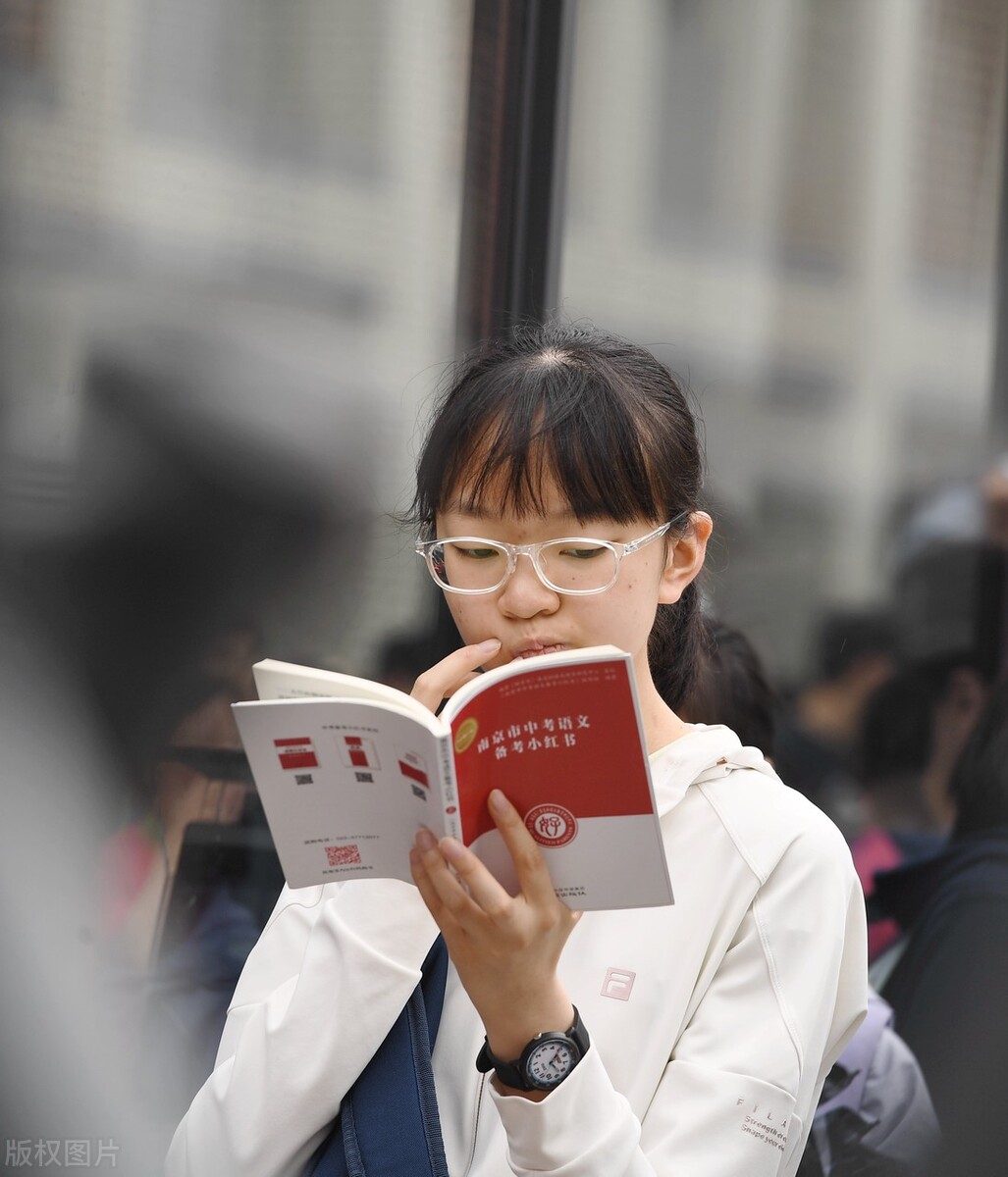 万唯和五三实验班哪个好,初中数学刷题万唯