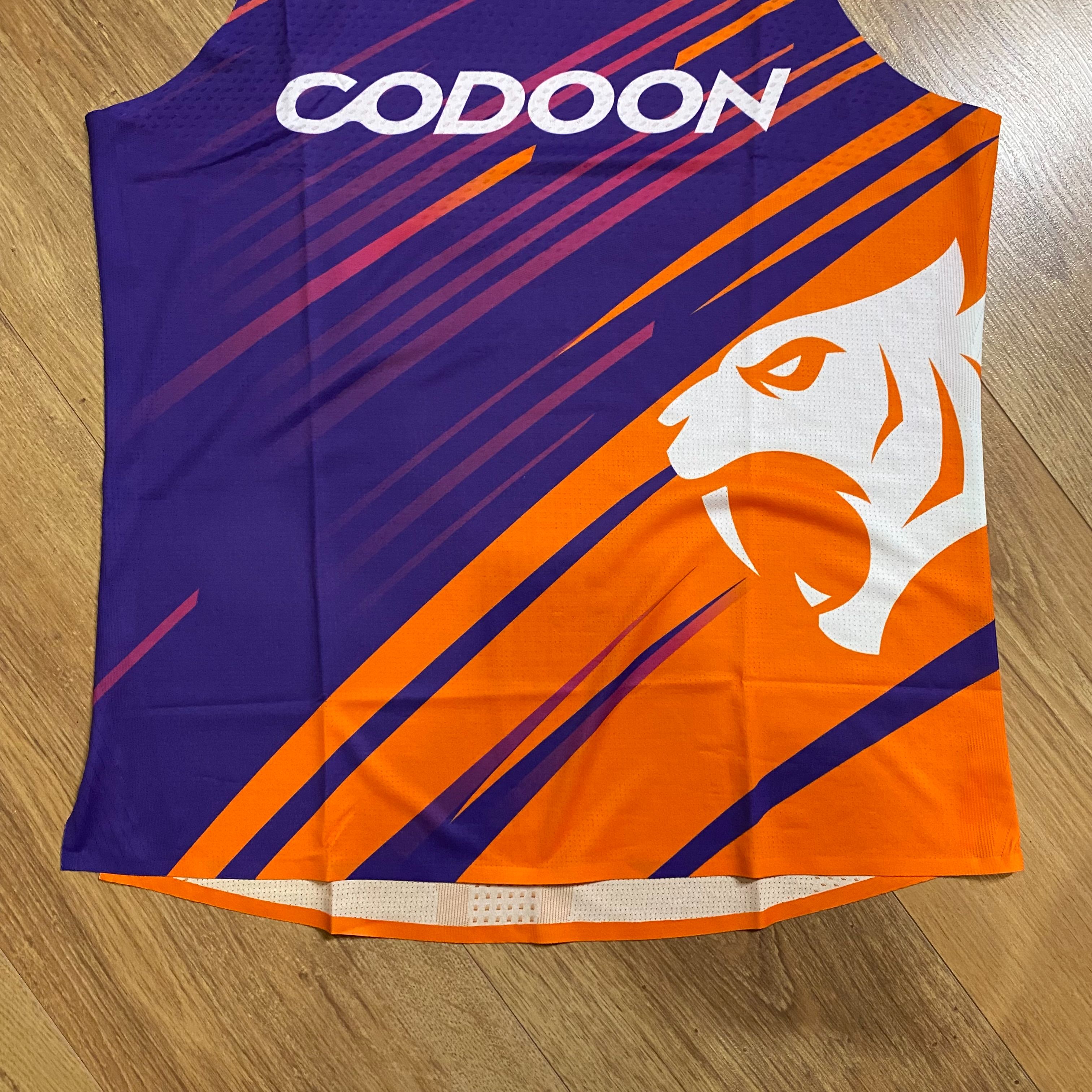 aeroswift绮捐嫳鑳屽績,aeroswift鐢板緞鑳屽績