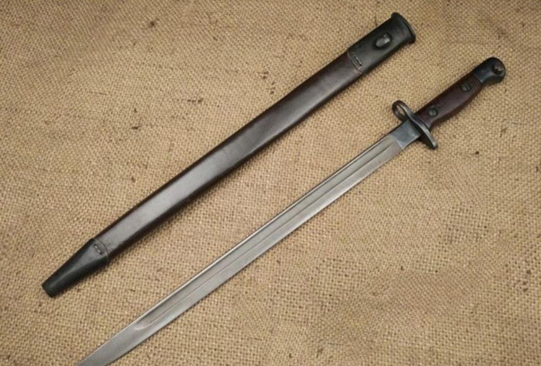 盘点二战十大著名军刀,二战时期的十大名枪