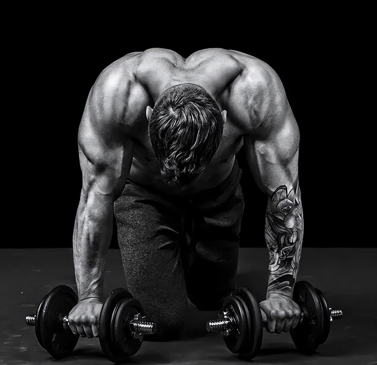 办公室久坐锻炼方法提高工作效率,久坐办公室如何锻炼