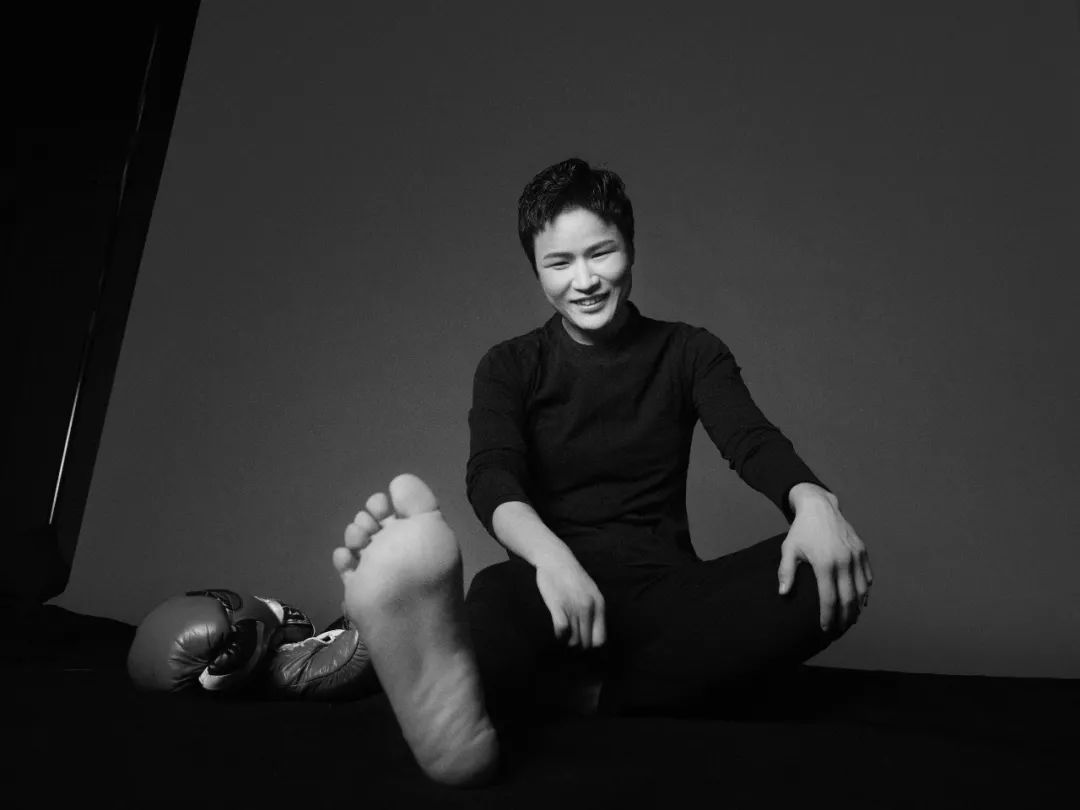 张伟丽失去金腰带,张伟丽失去昆仑决金腰带视频