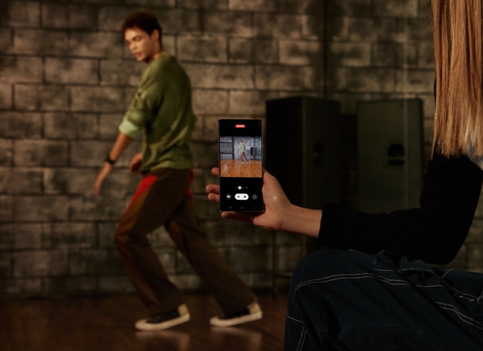 三星galaxys23ultra拍夜景,三星galaxys23ultra夜景视频