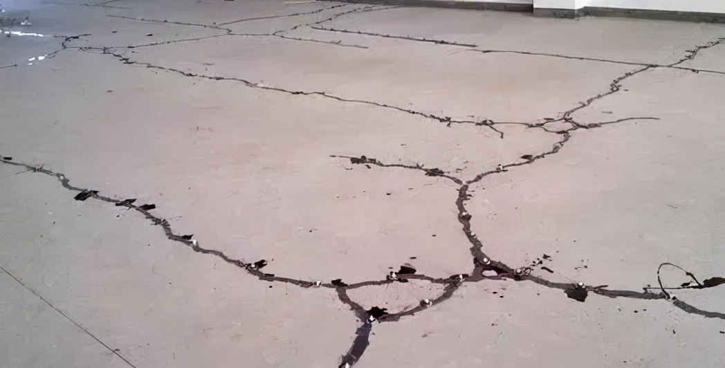 混凝土地坪裂缝修补,地下车库地坪混凝土怎么避免裂缝