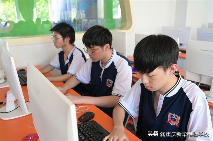 重庆新华2022年“金手指”录入大赛圆满举行