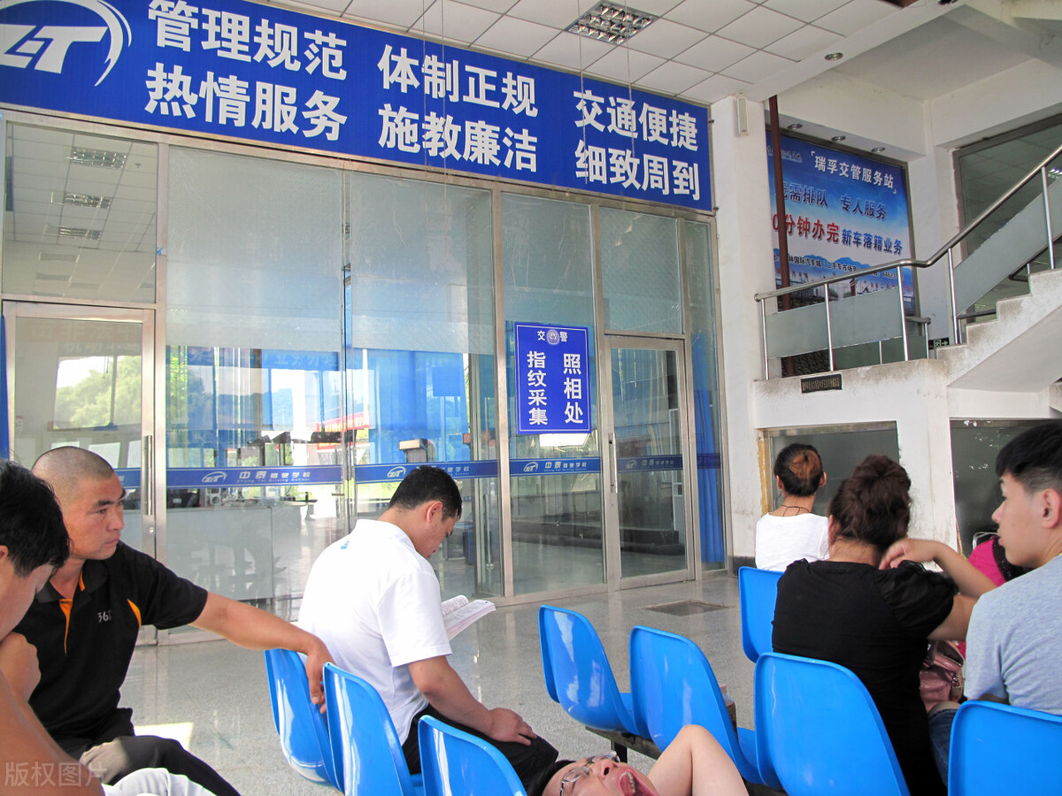 二轮三轮四轮电动车最新管理条例,电动三轮车四轮车的新政策