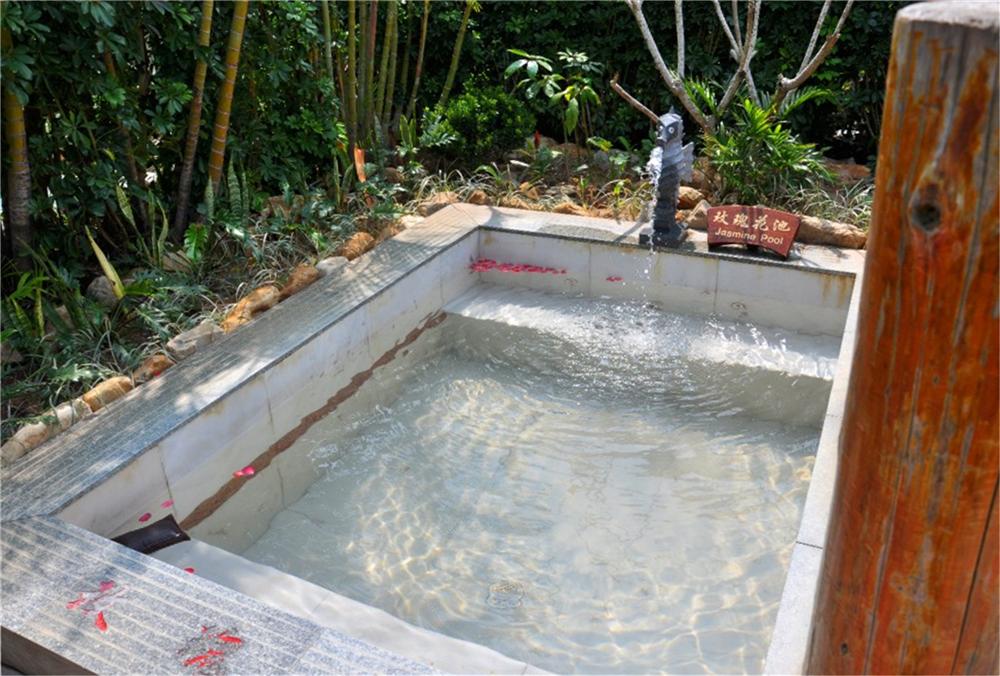 惠州市海滨温泉旅游度假区,硫磺温泉和咸水温泉