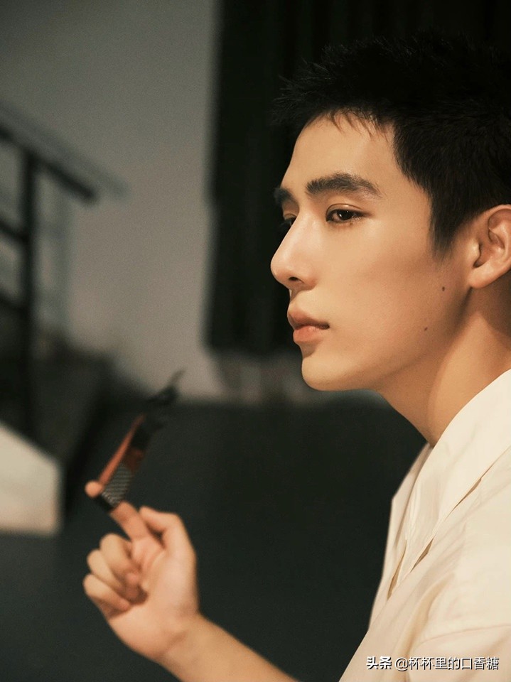 许凯与吴磊,许凯王一博易烊千玺是组合吗