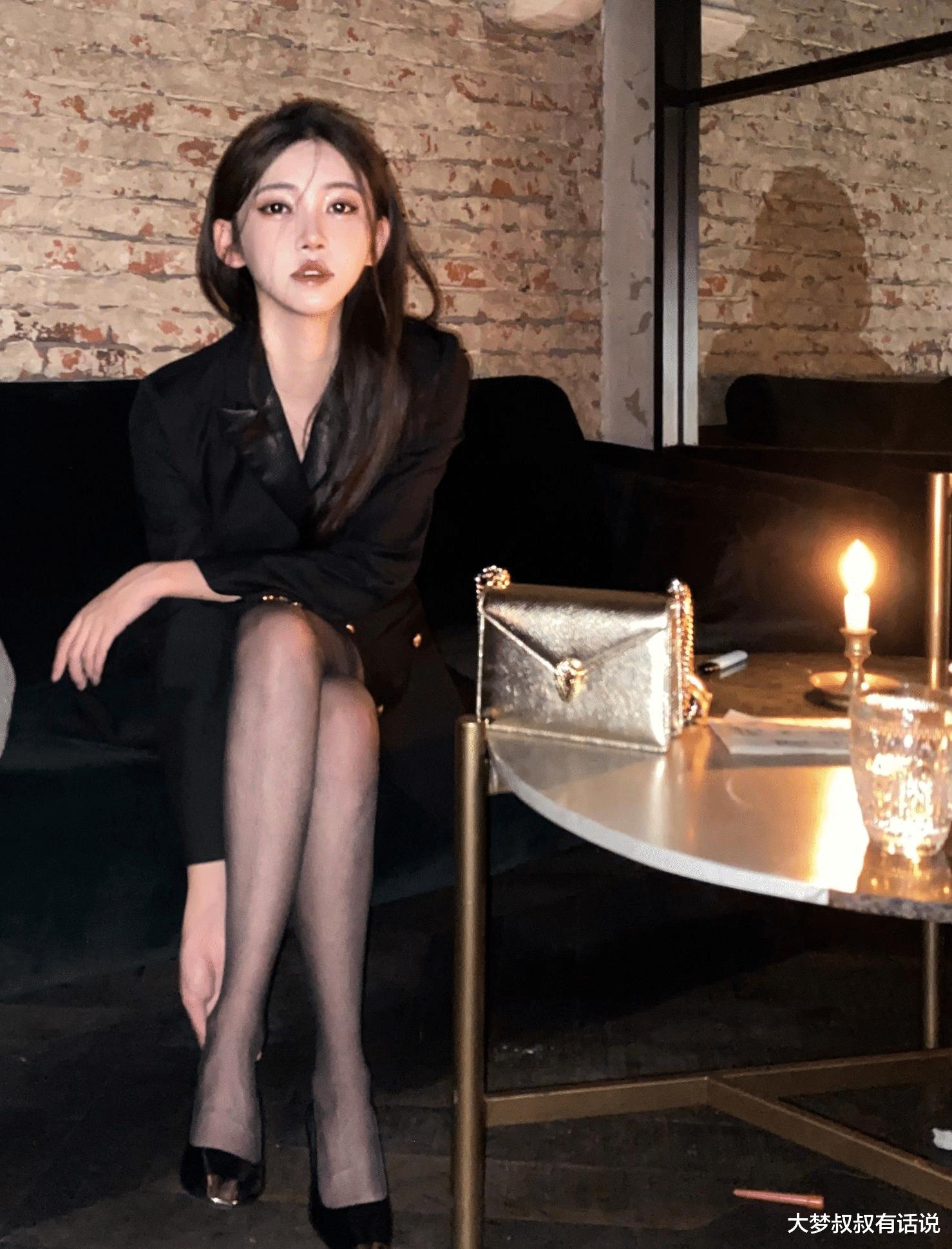 98万粉丝超仙正妹网红原是男儿身！承认了“动手术”晒照片证明