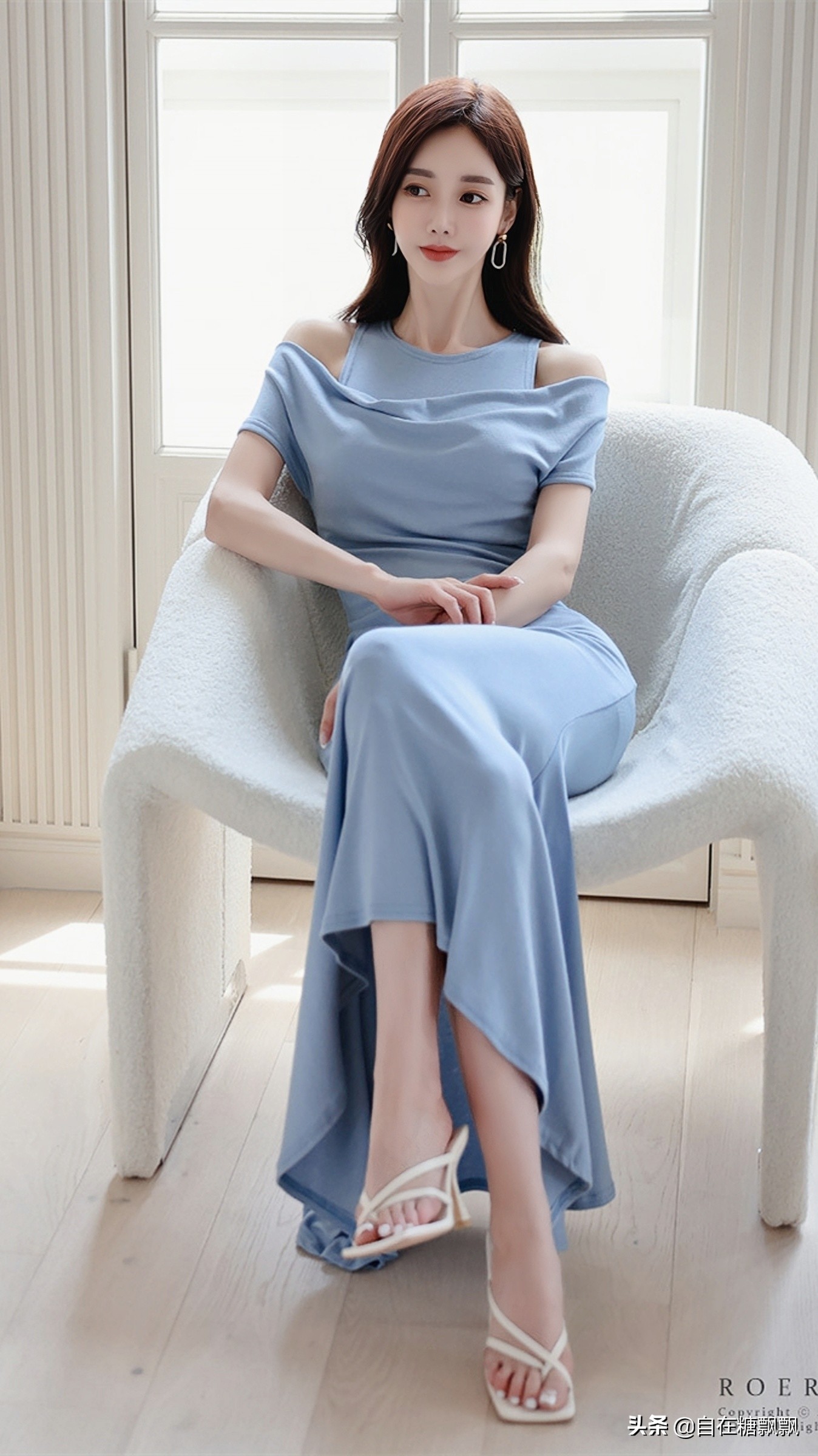 孙允珠米黄色长裙,孙允珠黄色长裙