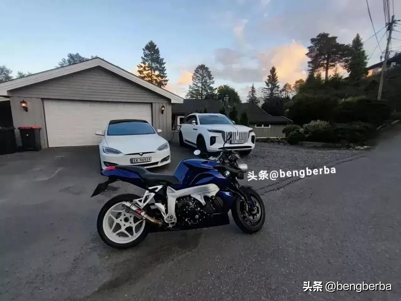 劳斯莱斯suv测评 (劳斯莱斯全系车评)