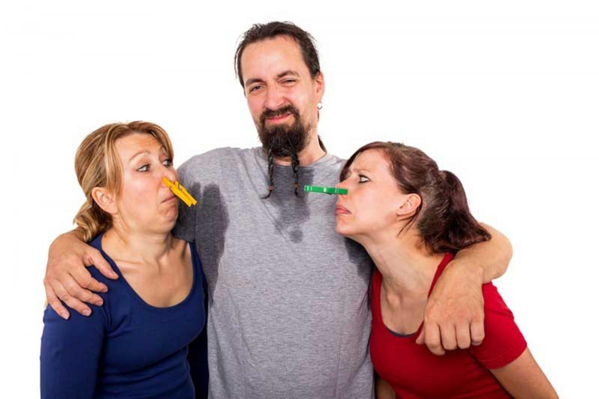 西方人狐臭和中国人狐臭一样吗,为什么百分之90的西方人独有狐臭