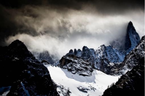 与鸟共创野雪法则，不为征服为自由——始祖鸟山地课堂年终派对