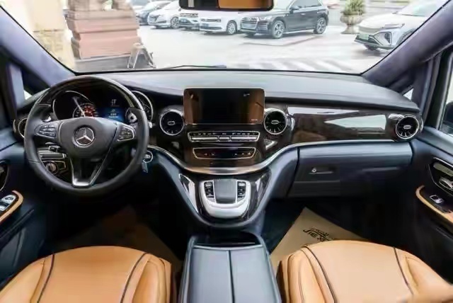 奔驰v260l梵兹慕评测,无锡奔驰v260l商务车mpv多少钱