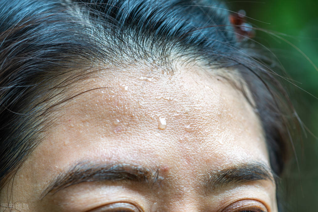 怎么分辨是气虚自汗还是湿热自汗,湿热爱出头汗如何敛汗