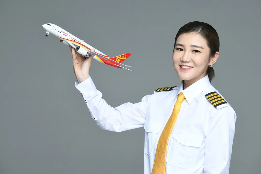 首航女机长胡雨轩,女机长胡雨轩简历