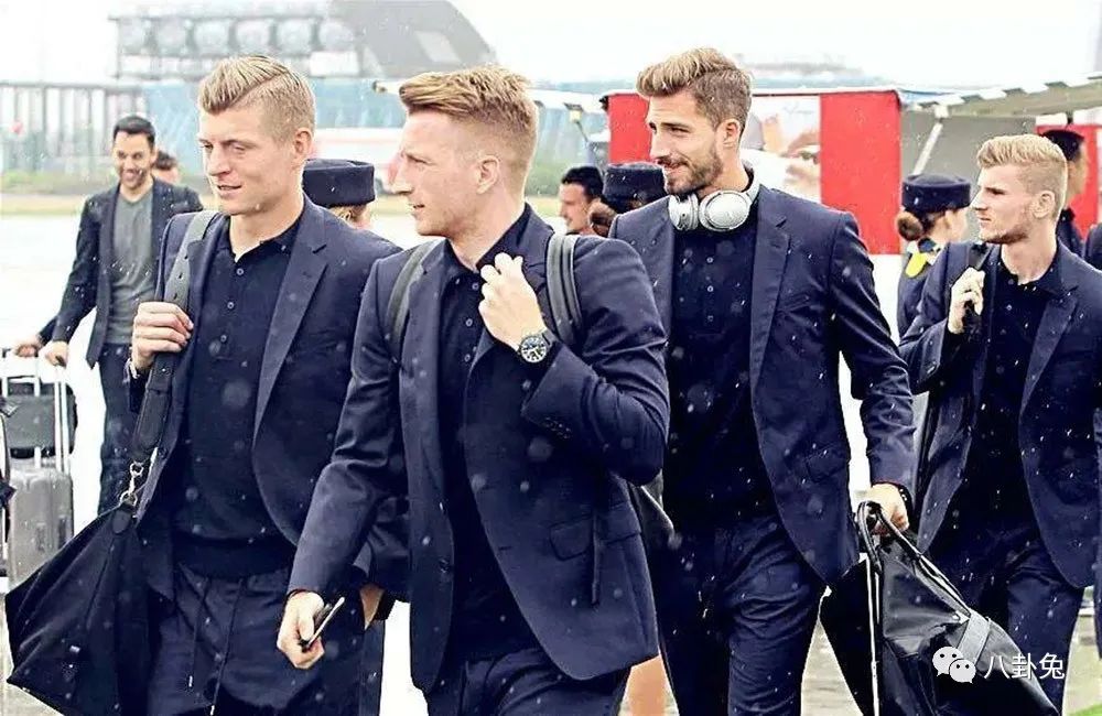 欧洲杯球星戴什么手表最好,世界杯球星都戴什么表