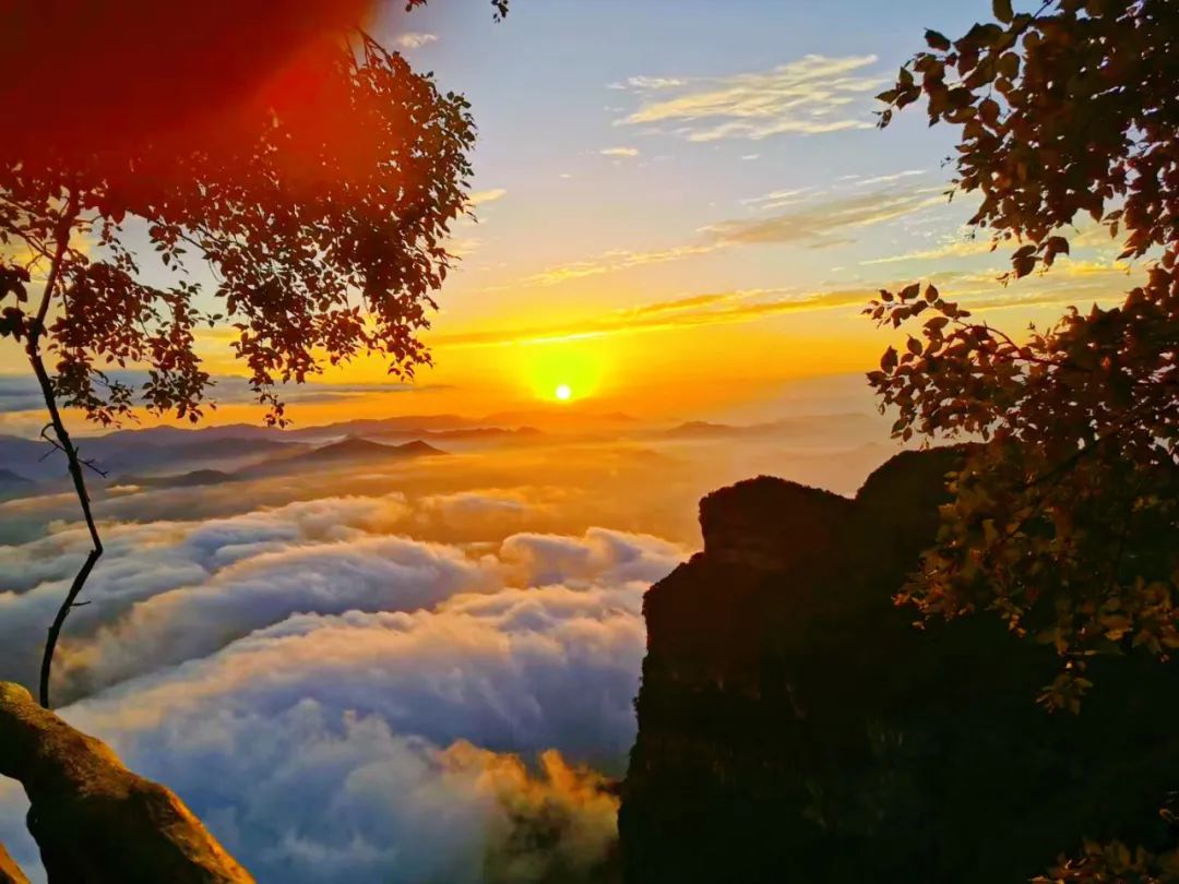 机票价格大跳水错峰出游正当时,错峰出游正当时旅游市场淡季不淡