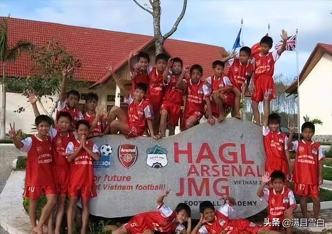 中国职业足球联赛迈入第30年,职业化之前的中国足球联赛