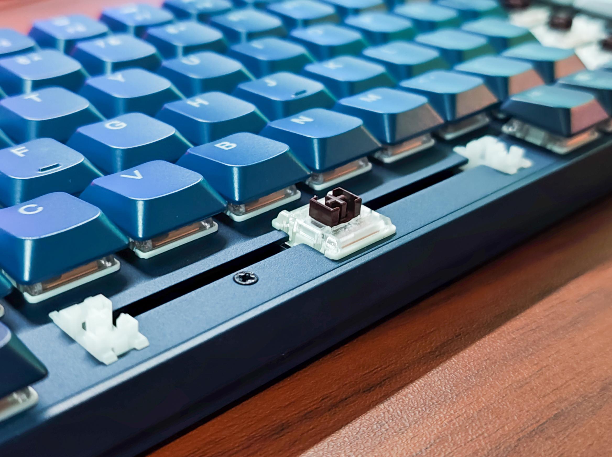 绿联ku103对比小米机械键盘,绿联机械键盘ku103评测