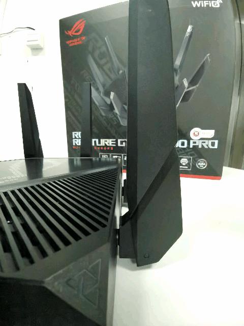 华硕ax11000pro游戏实测,华硕at-ax11000pro和八爪鱼7