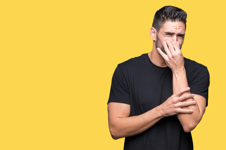 鼻毛总窜出来的男人暗示了什么,鼻毛总是窜出来的男人