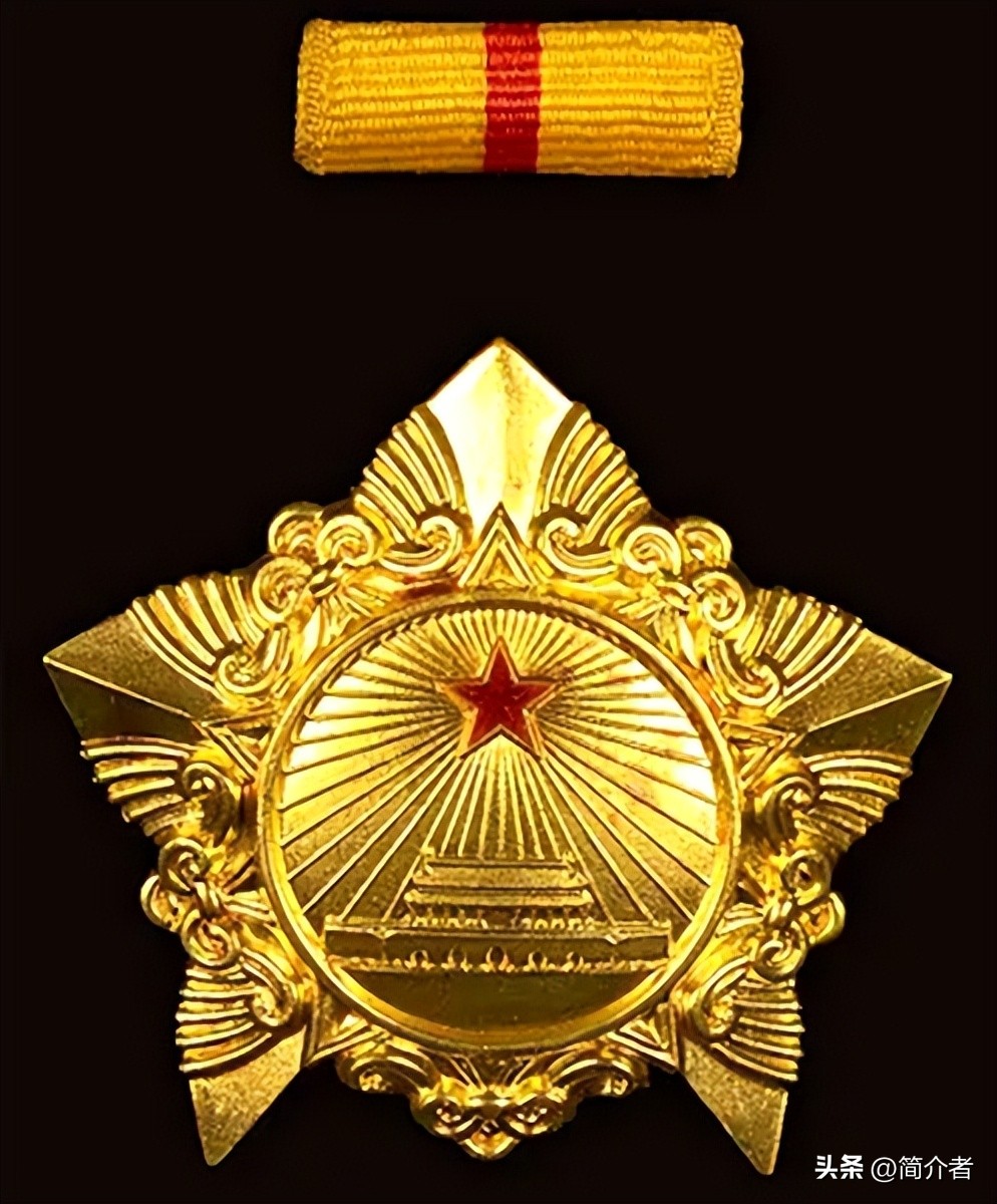 解放军原第25军政委，荣获两枚一级勋章的开国少将——詹化雨