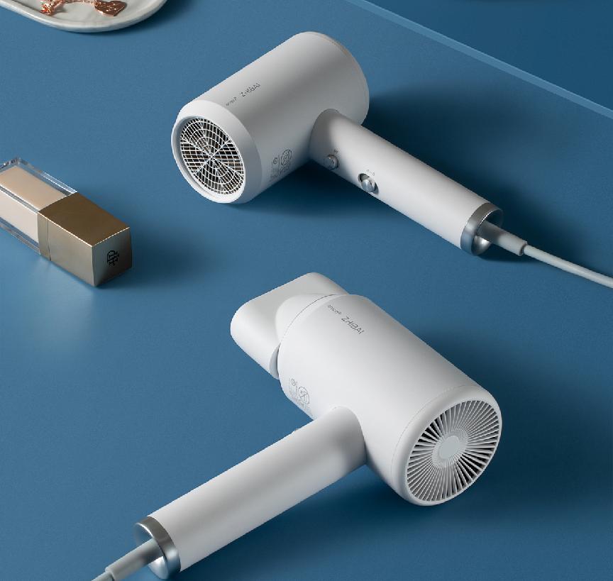 吹风机吹热风有什么危害吗,吹风机热风吹脖子有危害吗