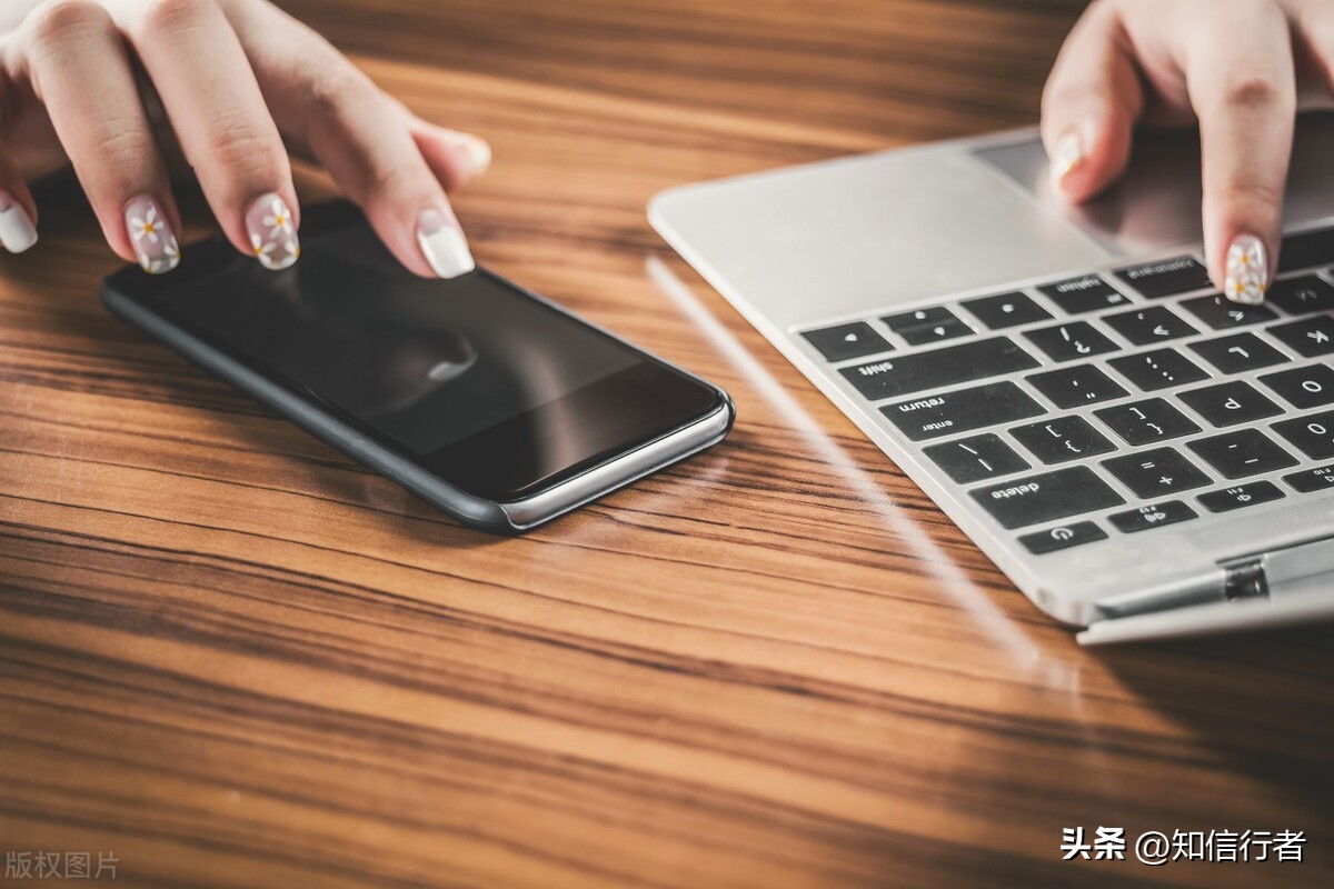 逆向思维:自媒体赚钱方法很简单,就是聚沙成塔,点信成金