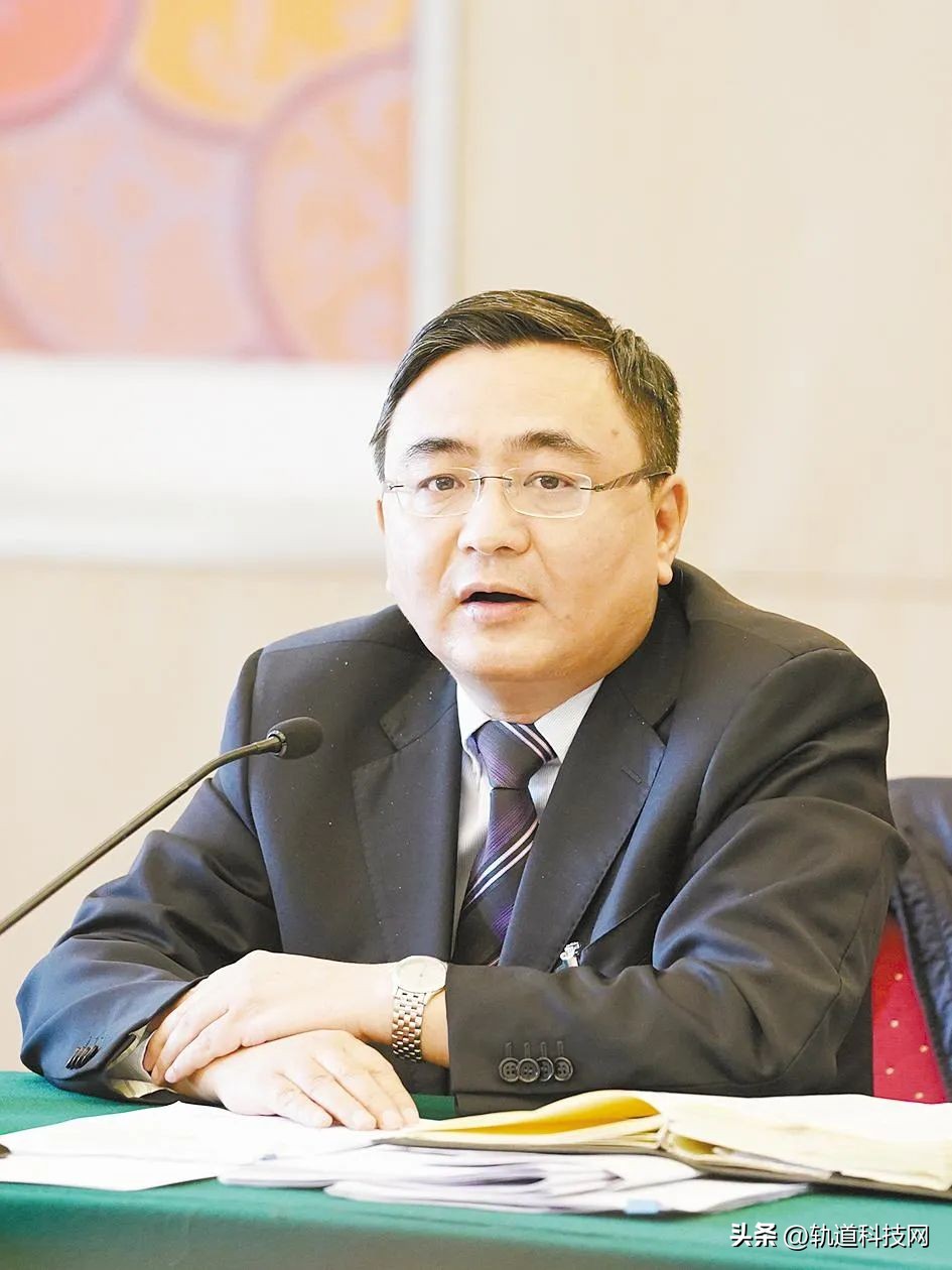 哈尔滨铁路局于树栋董事长,太原铁路局董事长和总经理是谁