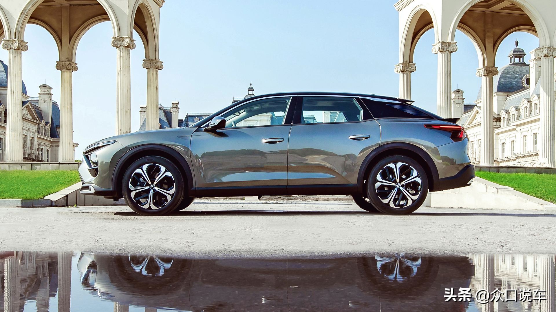 凡尔赛和凯美瑞哪个值得购买,凯美瑞与凡尔赛