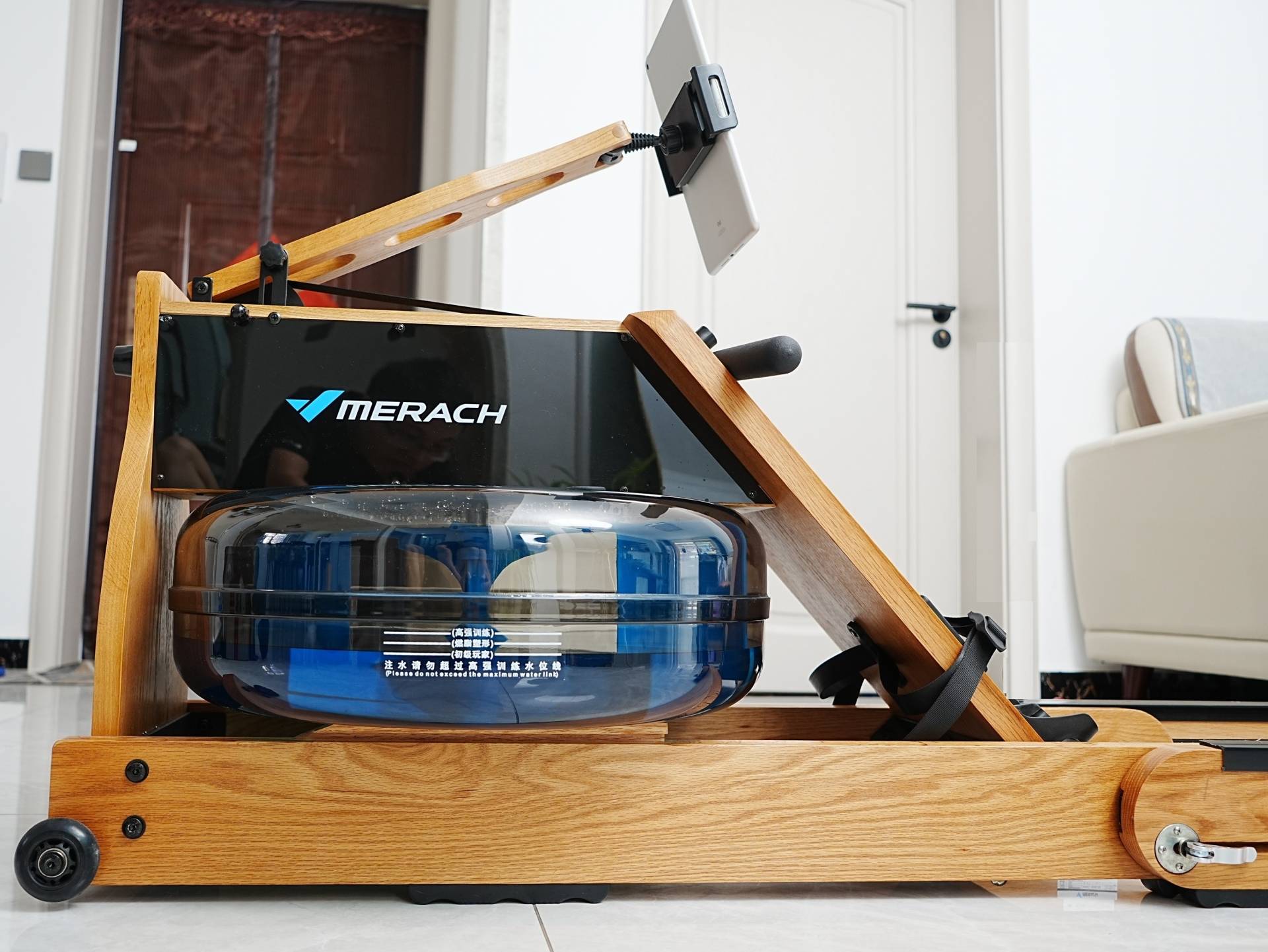 划船机和单车哪个减脂效果好,用划船机减脂一般要拉到多少